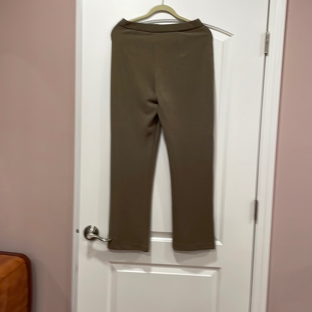 Chico’s Taupe color pull on pants slightly flared size 1  6-10